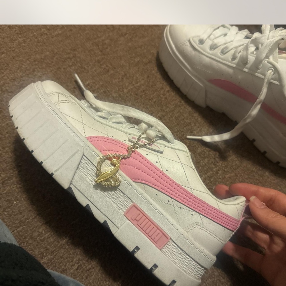 Puma Women's White and Pink Sneakers